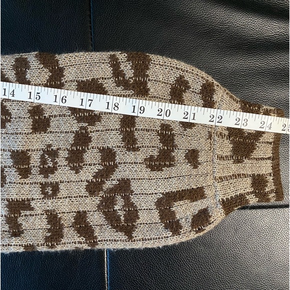 Shein oversized turtleneck sweater NWOT excellent condition Size M acrylic knit - Picture 3 of 6